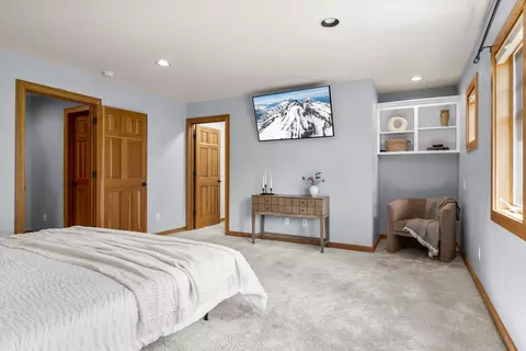 Bedroom - 1252 NW Ithaca Ave, Bend, OR 97703 photo 4 of 8