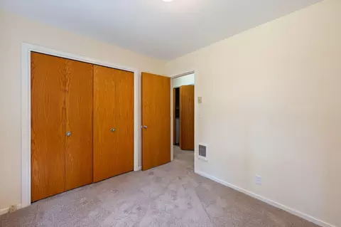 Bedroom - 55681 Wagon Master Way, Bend, OR 97707 photo 4 of 6