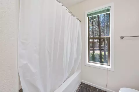 Bath - 55681 Wagon Master Way, Bend, OR 97707 photo 3 of 3