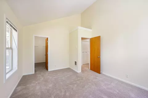Bedroom - 55681 Wagon Master Way, Bend, OR 97707 photo 2 of 6