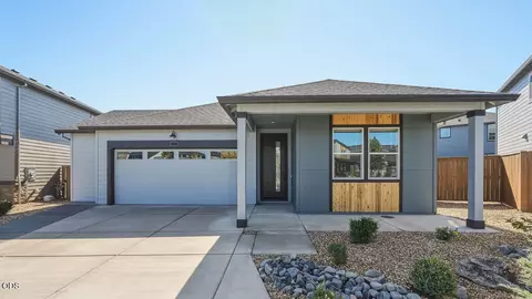 21560 SEtna Pl, Bend, OR 97702