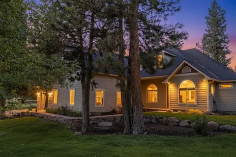 10421 Kestrel Rd, Klamath Falls, OR 97601