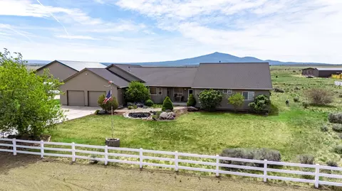 77552 Mahogany St, Silver Lake, OR 97638
