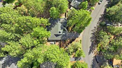 View/Area - 2728 NW Scandia Loop, Bend, OR 97703 photo 1 of 4