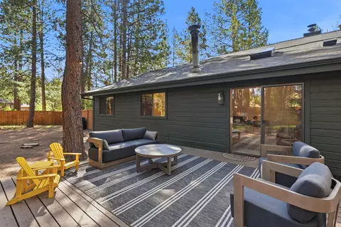 Exterior - 2728 NW Scandia Loop, Bend, OR 97703 photo 5 of 9
