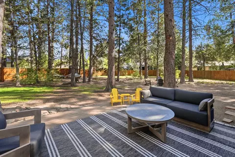 Exterior - 2728 NW Scandia Loop, Bend, OR 97703 photo 6 of 9
