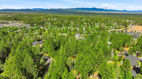 View/Area - 2728 NW Scandia Loop, Bend, OR 97703 photo 4 of 4