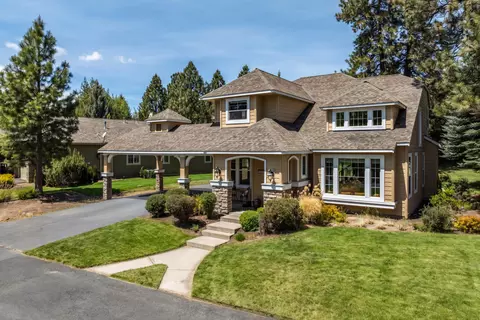Exterior - 19307 Blue Lake Loop, Bend, OR 97702 photo 10 of 12