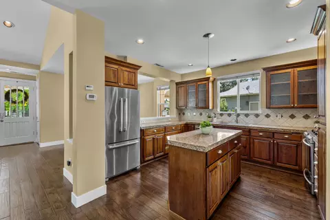 Kitchen - 19307 Blue Lake Loop, Bend, OR 97702 photo 3 of 3