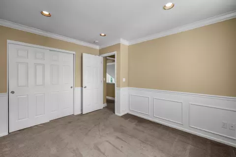 Bedroom - 19307 Blue Lake Loop, Bend, OR 97702 photo 3 of 7