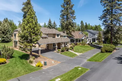 View/Area - 19307 Blue Lake Loop, Bend, OR 97702 photo 1 of 8