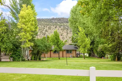 389 NE Orchard Ln, Prineville, OR 97754