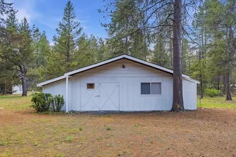Exterior - 15789 Deedon Ln, La Pine, OR 97739 photo 9 of 18