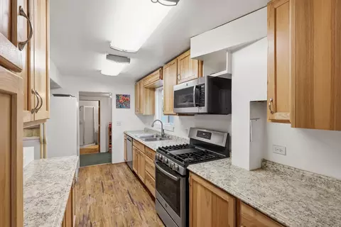 Kitchen - 15789 Deedon Ln, La Pine, OR 97739 photo 2 of 3