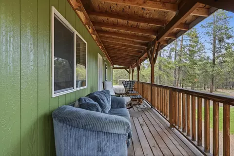 Exterior - 15789 Deedon Ln, La Pine, OR 97739 photo 6 of 18