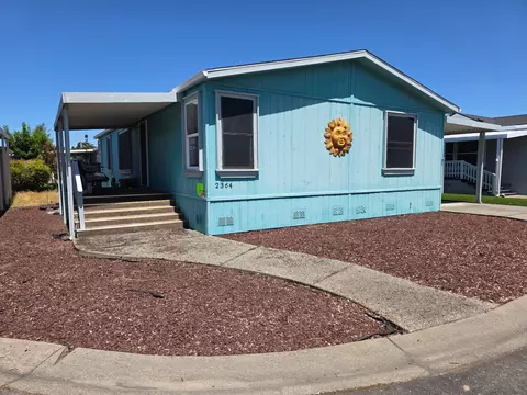 2364 Bradley Ct, Grants Pass, OR 97527