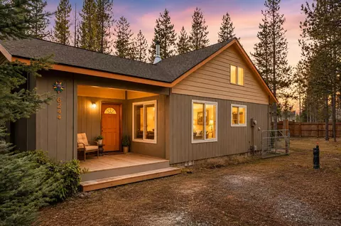 56244 Black Duck Rd, Bend, OR 97707