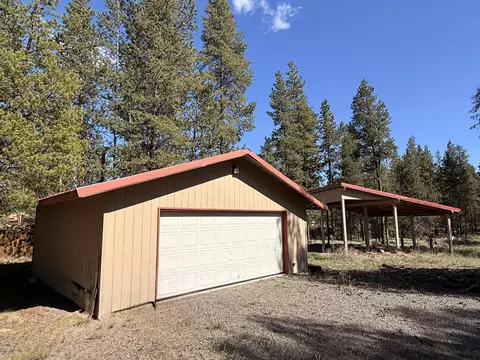 Exterior - 16025 Strawn Rd, La Pine, OR 97739 photo 6 of 22