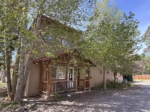 Exterior - 16025 Strawn Rd, La Pine, OR 97739 photo 3 of 22