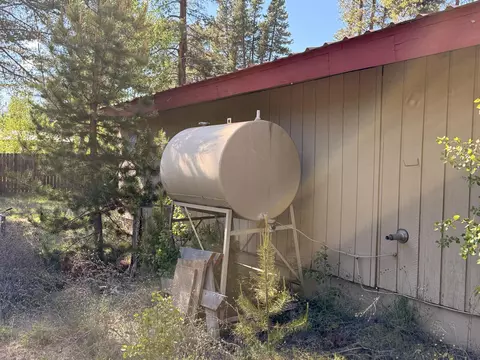 Exterior - 16025 Strawn Rd, La Pine, OR 97739 photo 12 of 22