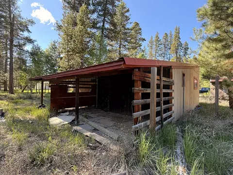 Exterior - 16025 Strawn Rd, La Pine, OR 97739 photo 15 of 22