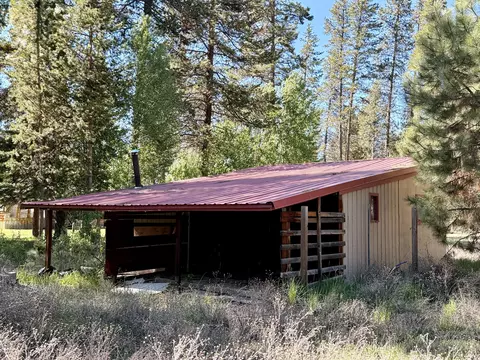 Exterior - 16025 Strawn Rd, La Pine, OR 97739 photo 14 of 22