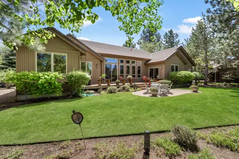 Exterior - 19574 Green Lakes Loop, Bend, OR 97702 photo 4 of 13