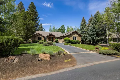 Exterior - 19574 Green Lakes Loop, Bend, OR 97702 photo 3 of 13
