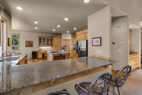 Kitchen - 19574 Green Lakes Loop, Bend, OR 97702 photo 1 of 4