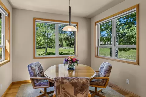 Dining - 19574 Green Lakes Loop, Bend, OR 97702 photo 2 of 5