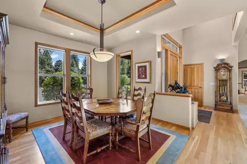 Dining - 19574 Green Lakes Loop, Bend, OR 97702 photo 5 of 5