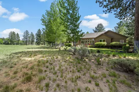 Exterior - 19574 Green Lakes Loop, Bend, OR 97702 photo 6 of 13
