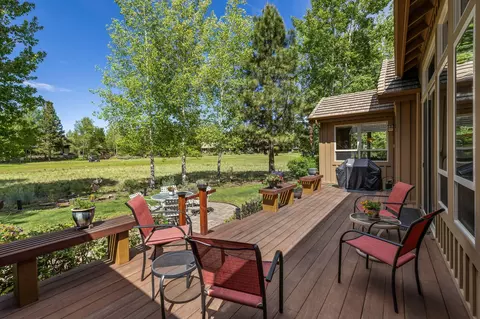 Exterior - 19574 Green Lakes Loop, Bend, OR 97702 photo 10 of 13