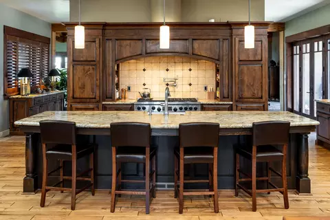 Kitchen - 20450 Arrowhead Dr, Bend, OR 97703 photo 2 of 7