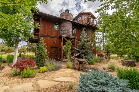 Exterior - 20450 Arrowhead Dr, Bend, OR 97703 photo 18 of 20