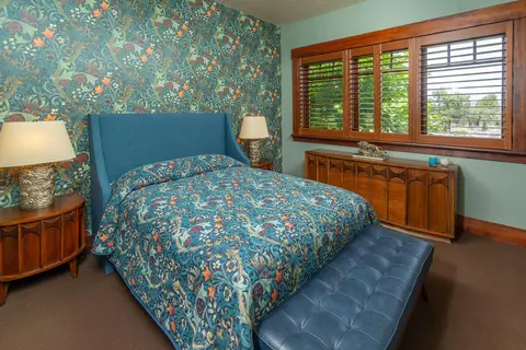 Bedroom - 20450 Arrowhead Dr, Bend, OR 97703 photo 5 of 9