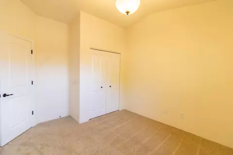 Bedroom - 337 Cedar Ridge Dr, Cave Junction, OR 97523 photo 4 of 6