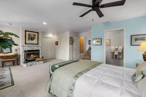 Bedroom - 60655 River Bend Dr, Bend, OR 97702 photo 3 of 7