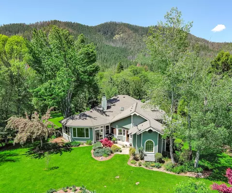 4000 Little Applegate Rd, Jacksonville, OR 97530