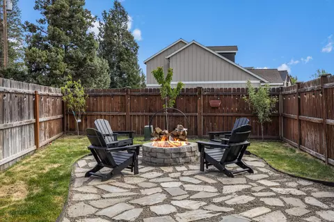 Exterior - 21336 Oconnor Way, Bend, OR 97701 photo 9 of 10