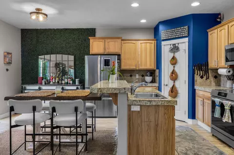 Kitchen - 21336 Oconnor Way, Bend, OR 97701 photo 3 of 3