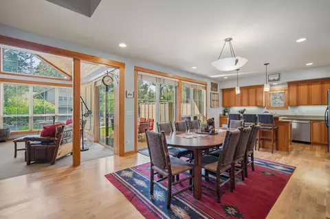 57129 Evergreen Loop #44, Sunriver, OR 97707
