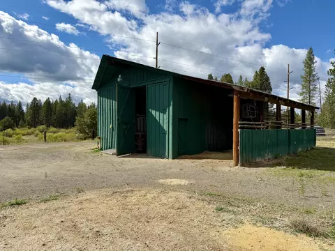 kamloop lane #TL4300, Gilchrist, OR 97737