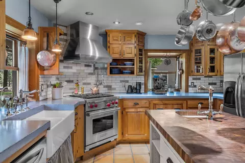 Kitchen - 60779 Currant Way, Bend, OR 97702 photo 1 of 5