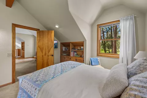 Bedroom - 60779 Currant Way, Bend, OR 97702 photo 5 of 13