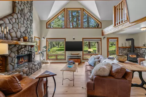 Living - 60779 Currant Way, Bend, OR 97702 photo 5 of 7