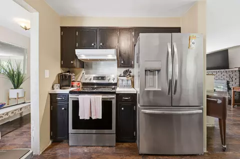 Kitchen - 102 Elm St, Phoenix, OR 97535 photo 1 of 1