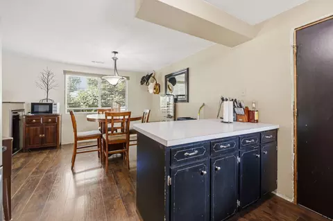 Dining - 102 Elm St, Phoenix, OR 97535 photo 3 of 3