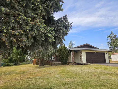 10912 Mesa Ct, Klamath Falls, OR 97601