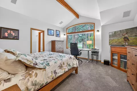 Bedroom - 3534 NW Mccready Dr, Bend, OR 97703 photo 2 of 3